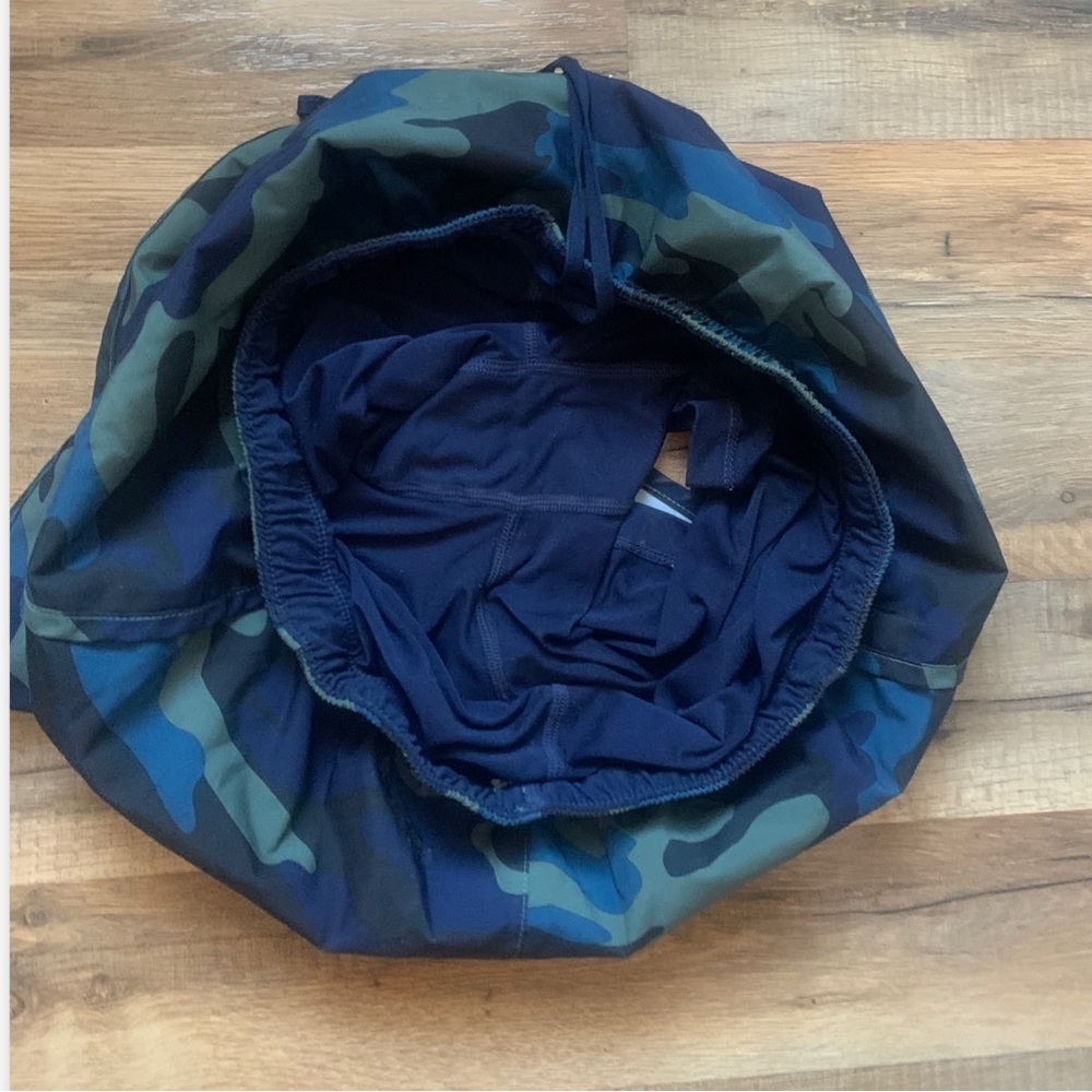 New Balance Camo Lined Shorts M EUC - Picture 5 of 8